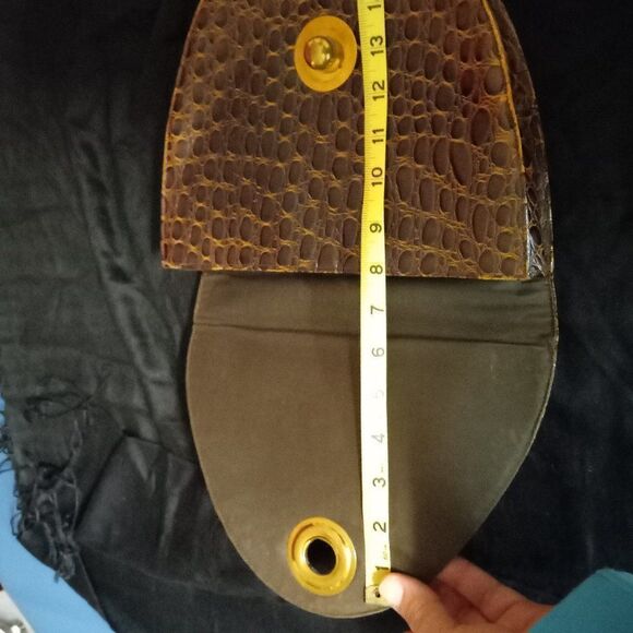 Vintage 1970's? U -Shaped Bag and Coin purse with Ball & Washer Clasp Wristlet  - Picture 6 of 9